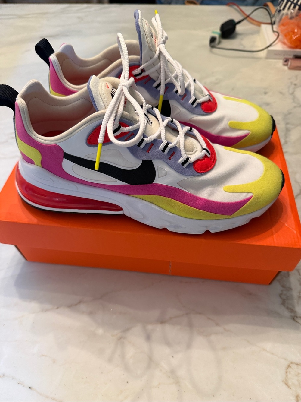Nike women’s Air Max 270 React - White / Pink / Yellow